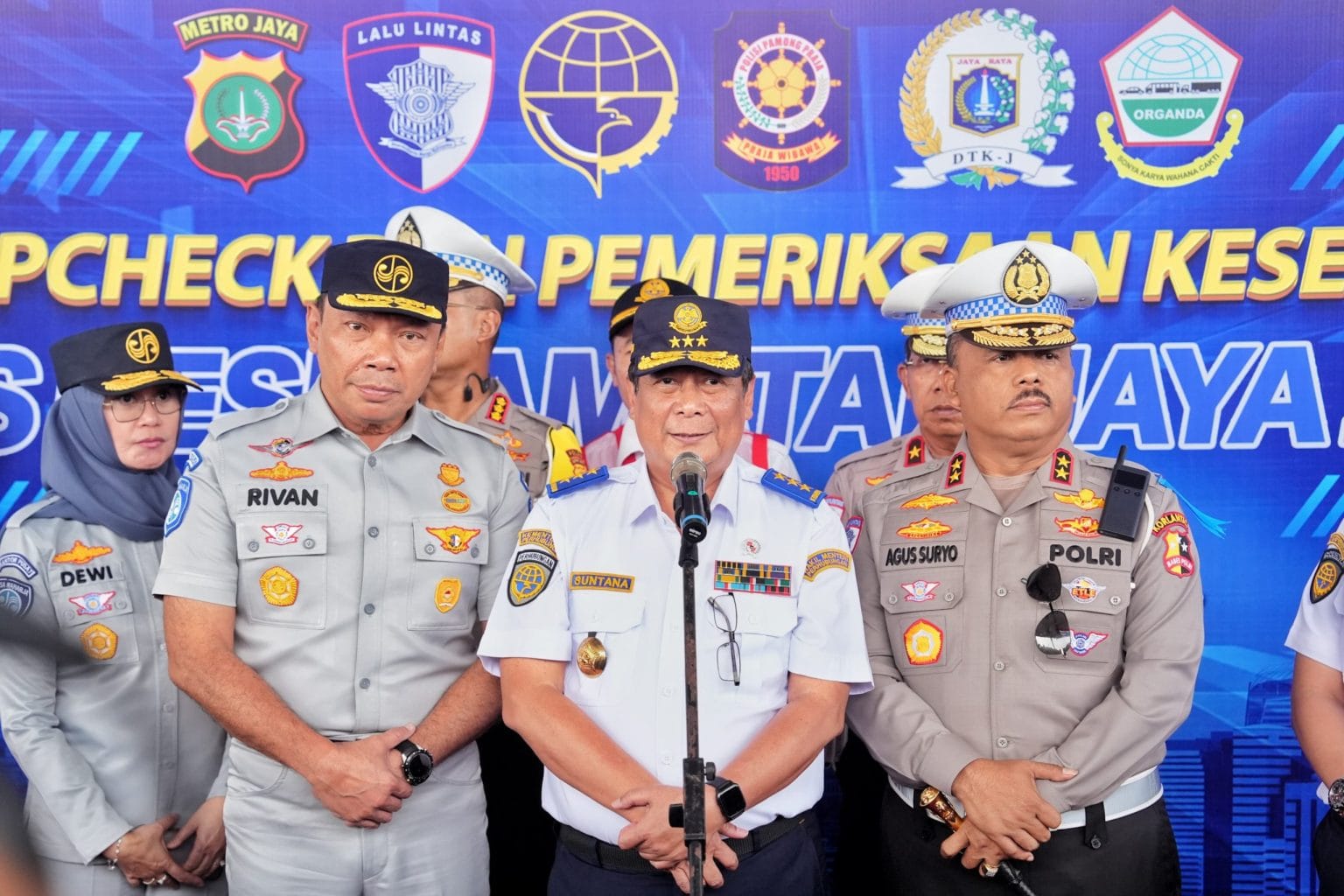 Kakorlantas Polri dan Wamenhub Tinjau Terminal Pulo Gebang, Pastikan Kesiapan Angkutan Lebaran