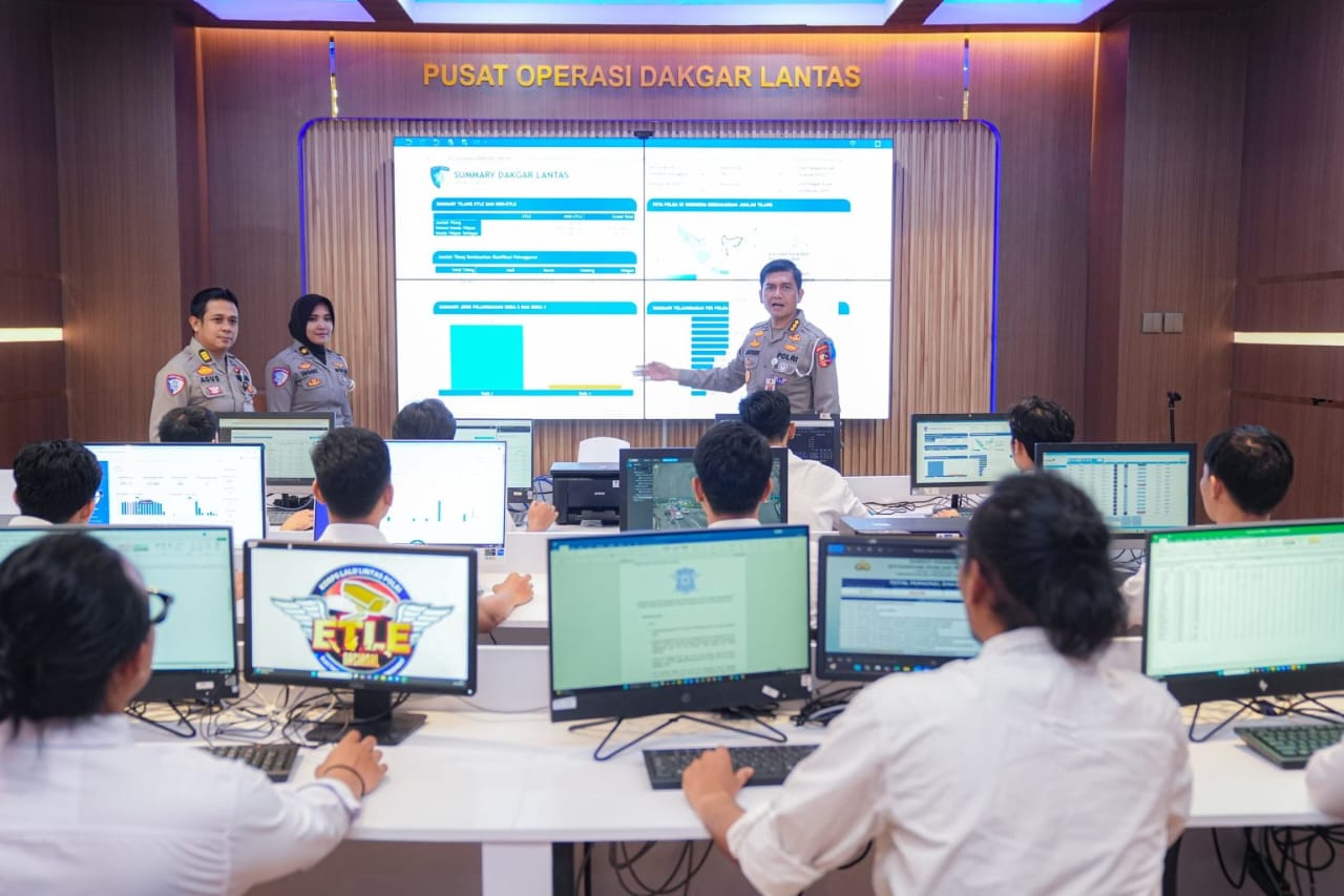 Kurangi Pelanggaran Lalu Lintas, Polri Perkenalkan TAR dan Pusat Operasi Dakgar