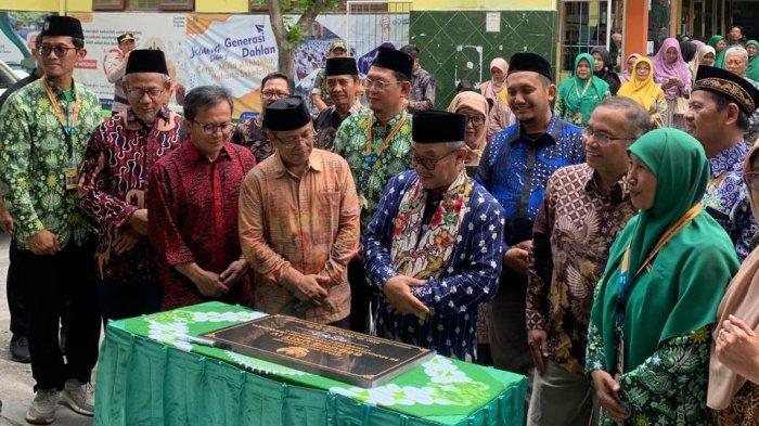 Mendikdasmen Resmikan Gedung SD Muhammadiyah Karangkajen