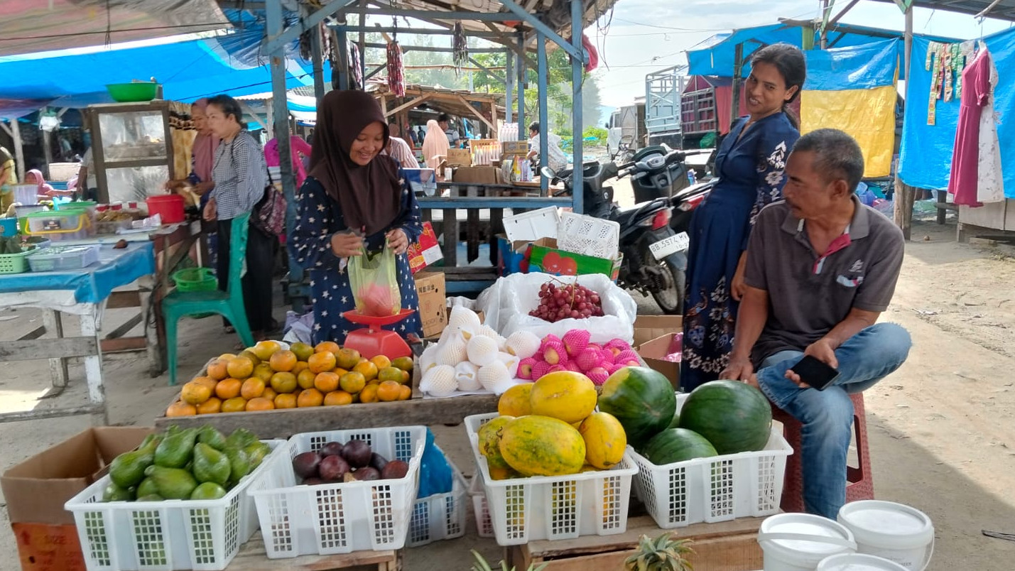 Lulus SNBP, Raisah Amini Anak Penjual Buah Bercita-Cita Menjadi Perawat