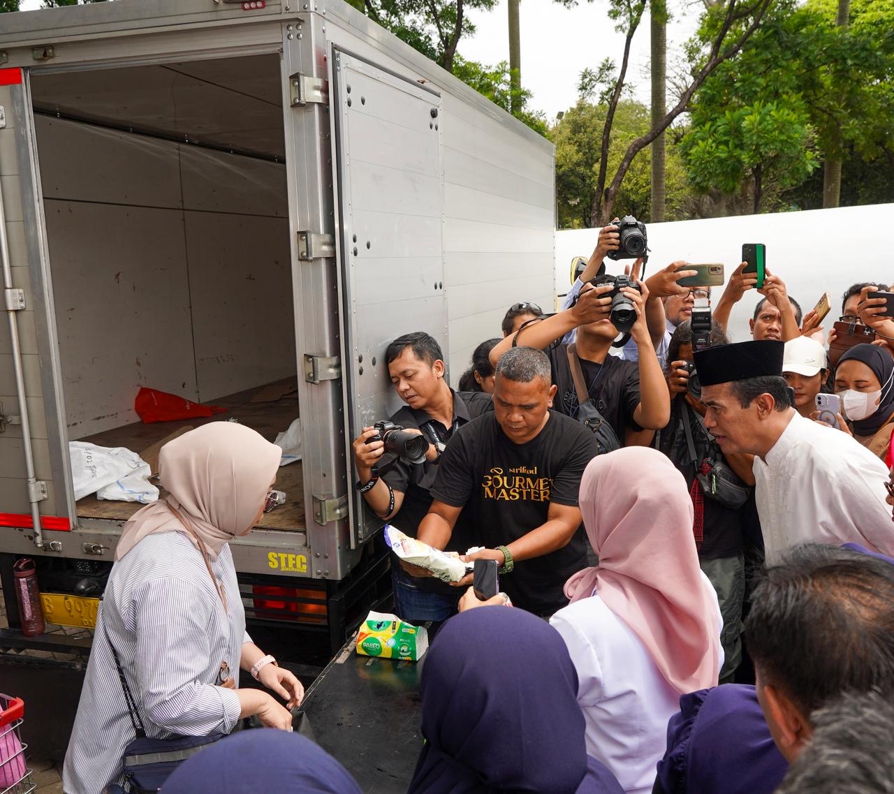 Jelang Lebaran, Mentan Amran Pastikan Ketersediaan dan Harga Pangan Terkendali