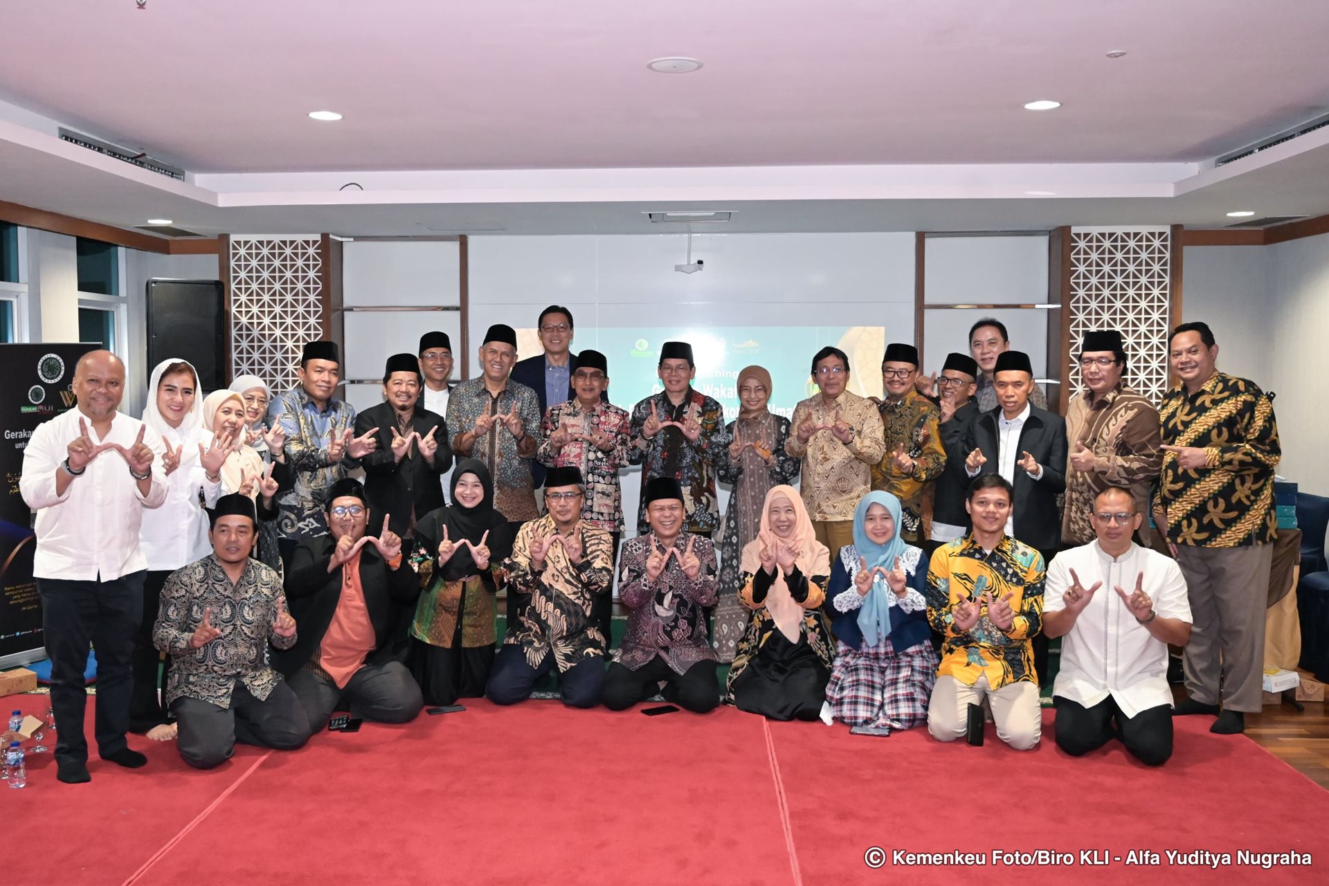 Wamenkeu Anggito Abimanyu: Kemenkeu Berkomitmen Dukung Gerakan Wakaf