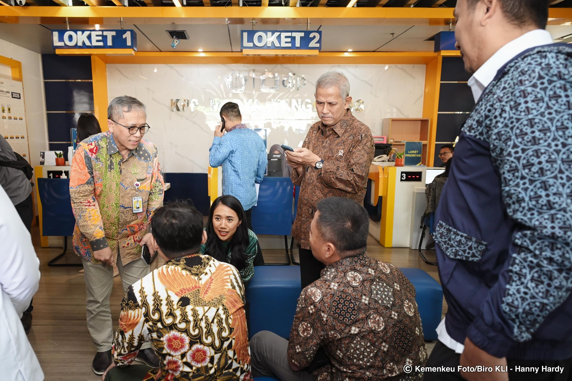 Tinjau Coretax, Komisi XI DPR RI dan Wamenkeu Anggito Kunjungi KPP Madya Tangerang