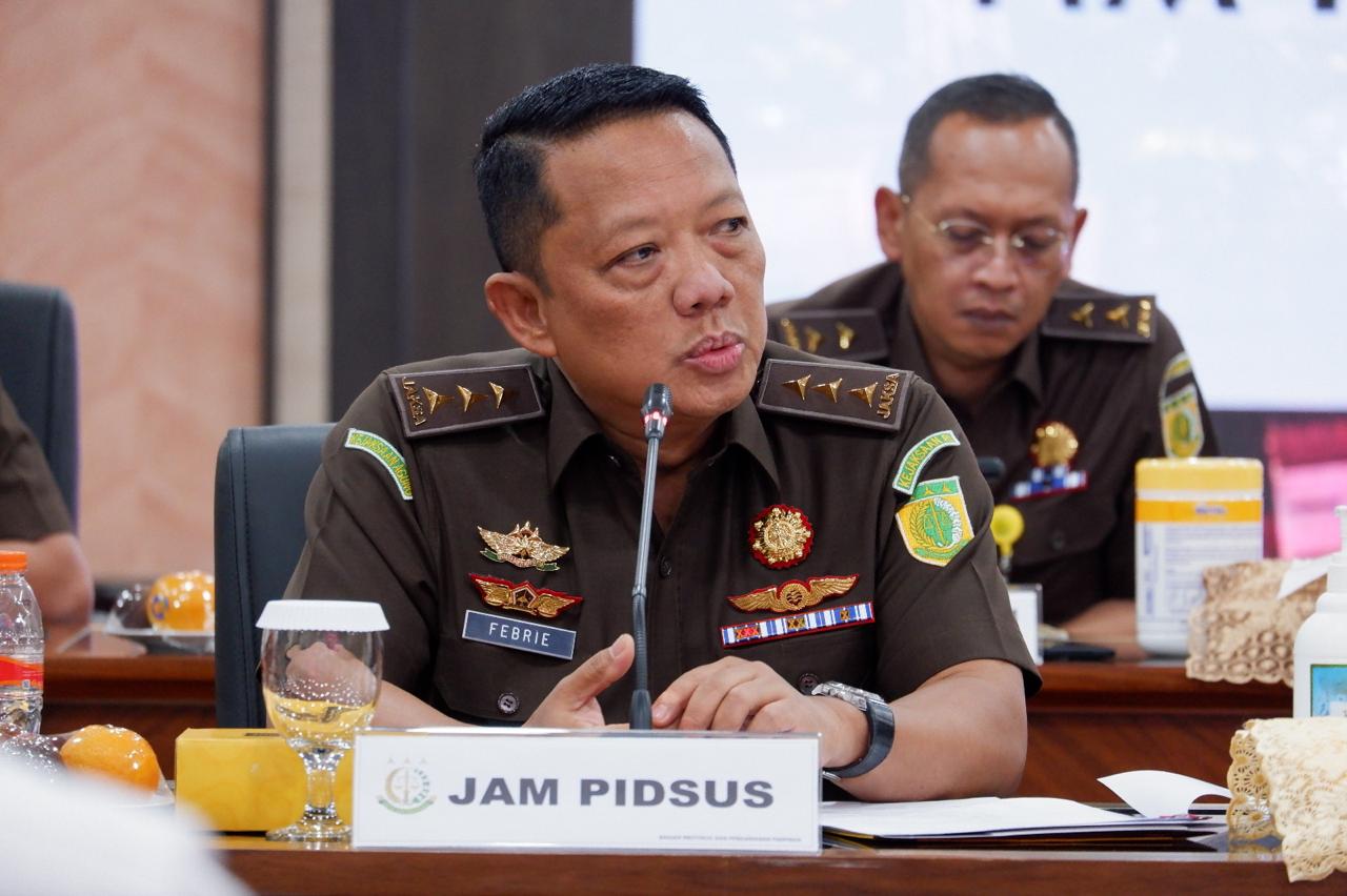 Kasus Dugaan Korupsi Minyak Mentah Pertamina: Kejagung Periksa Tiga Pejabat