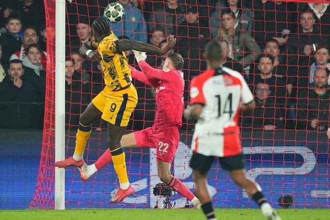Inter Milan Taklukkan Feyenoord 2-0 di Liga Champions, Thuram dan Lautaro Jadi Pahlawan