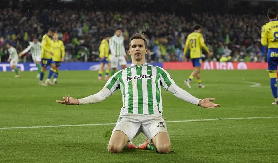 Real Betis Amankan Kemenangan Tipis atas Las Palmas Berkat Gol Diego Llorente