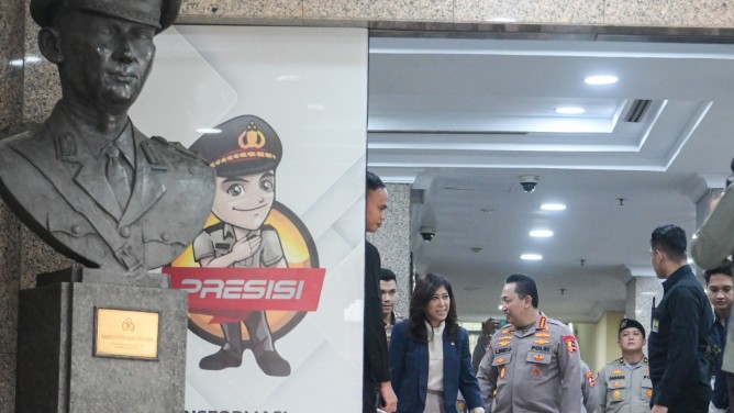 Pemerintah dan Polri Bersinergi Berantas BTS Palsu dan Judi Online