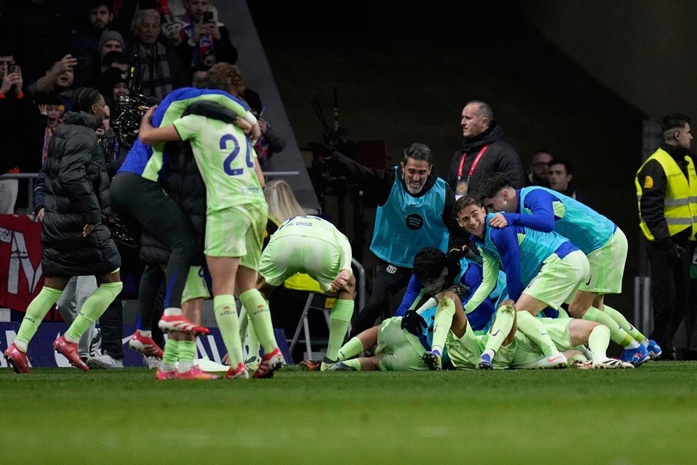 Barcelona Comeback Dramatis, Taklukkan Atletico Madrid 4-2 dan Rebut Puncak Klasemen