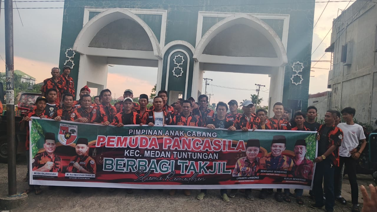 Berbagi Berkah Ramadan, Pemuda Pancasila Medan Tuntungan Salurkan 250 Paket Takjil