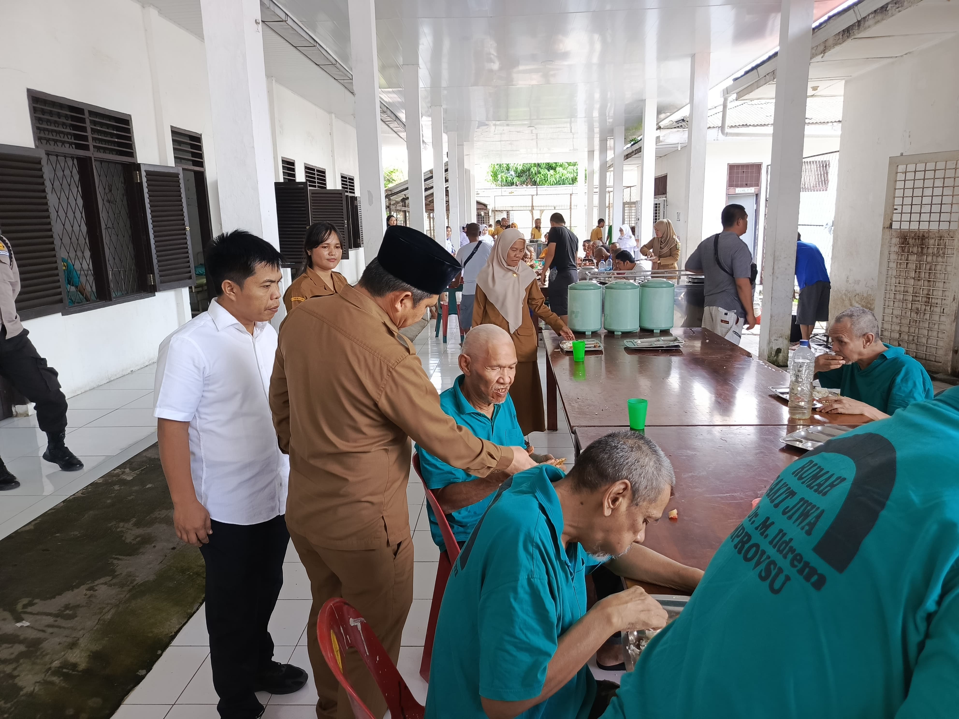 Sentuhan Kemanusiaan, Direktur RSJ Prof Ildrem Bantu Pasien Tetap Semangat