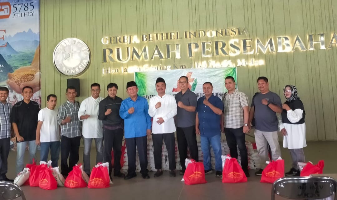 YSKI Berbagi Paket Lebaran Untuk PWI Sumut, Farianda: Bersyukur dan Terimakasih