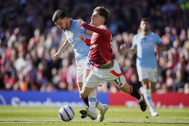 Derby Manchester Berakhir Tanpa Gol, Onana dan Ederson Jadi Pahlawan