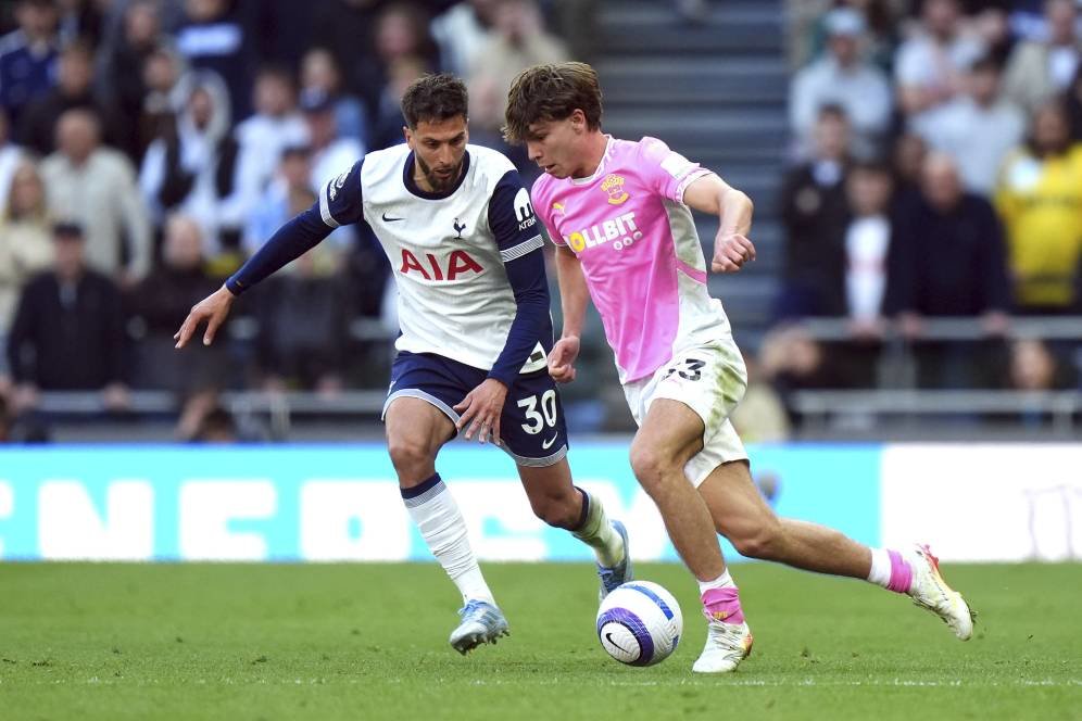 Southampton Ukir Sejarah Kelam: Terdegradasi dengan Tujuh Laga Tersisa