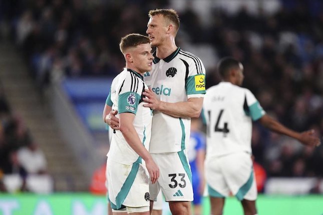 Newcastle Libas Leicester 3-0, Tempel Ketat Empat Besar Premier League