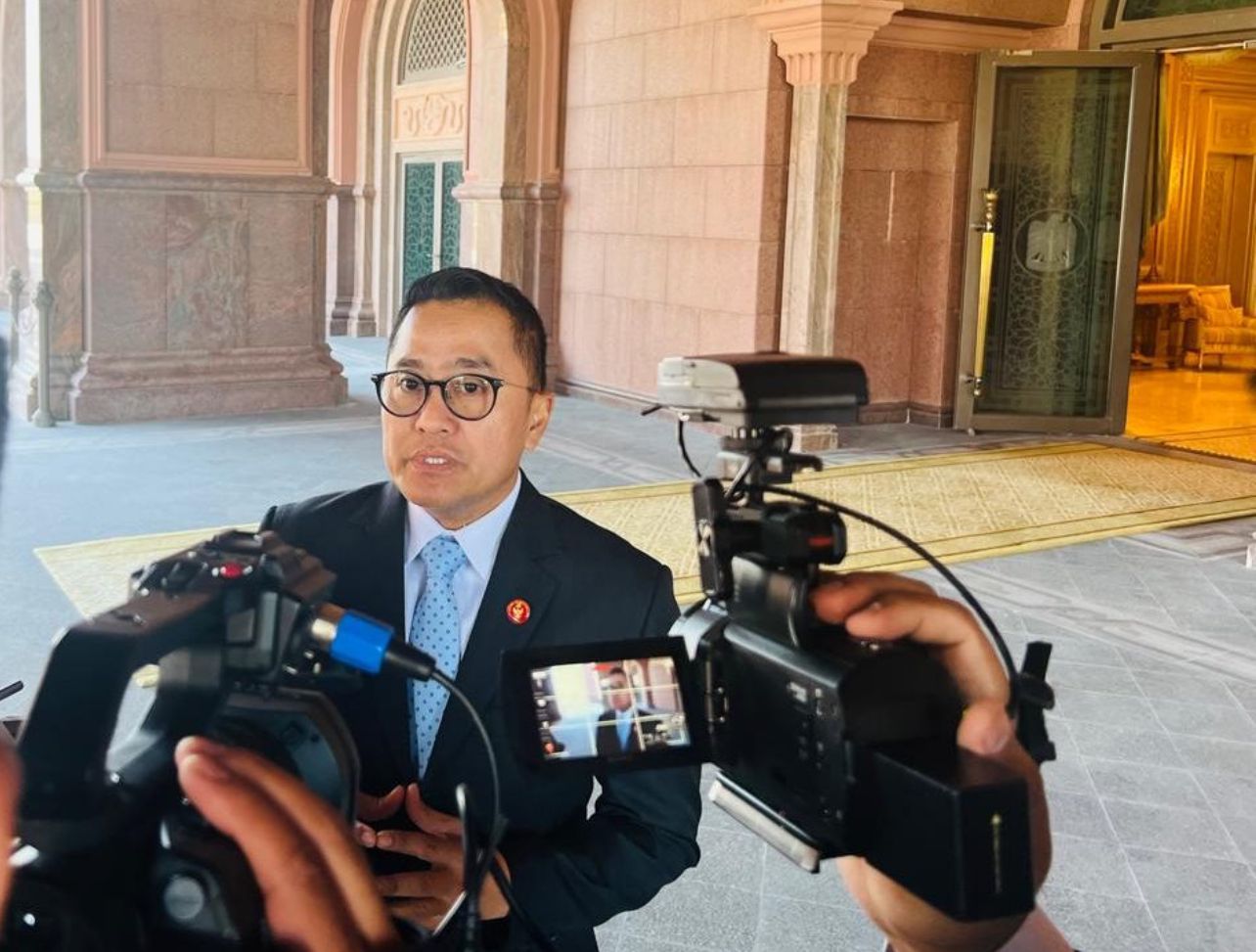 Kunjungan Resmi ke Timur Tengah dan Turki Dimulai, Presiden Prabowo Mendarat di Abu Dhabi