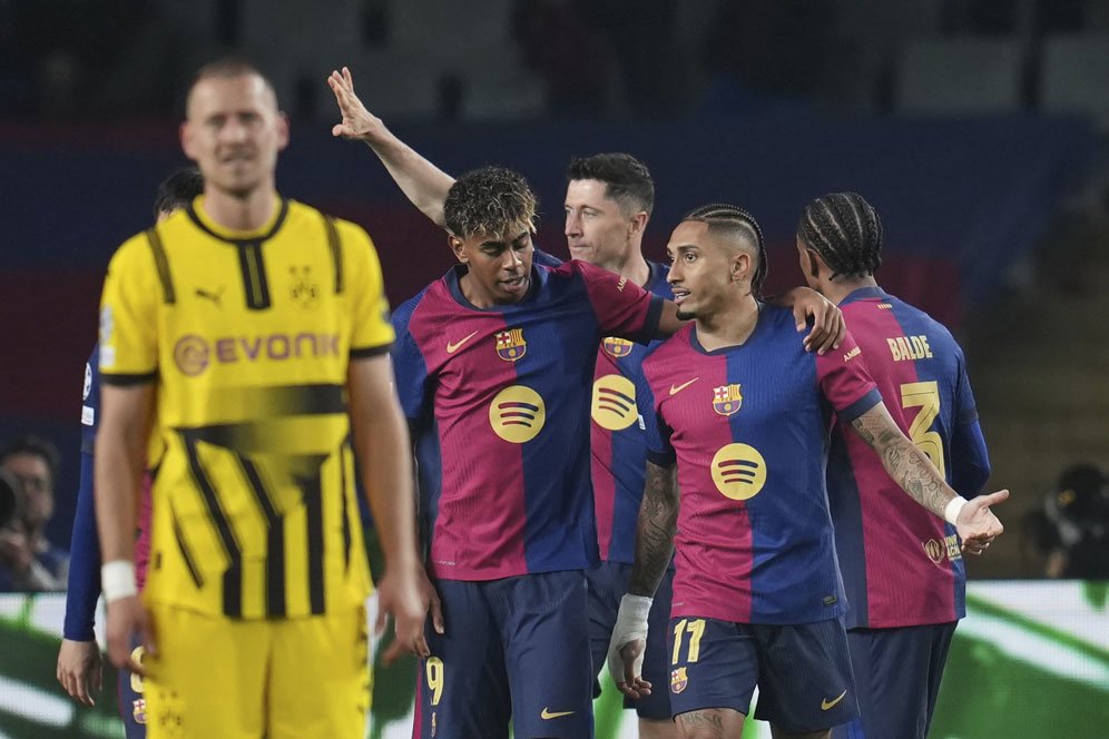 Barcelona Bantai Dortmund 4-0 di Leg Pertama Perempat Final Liga Champions