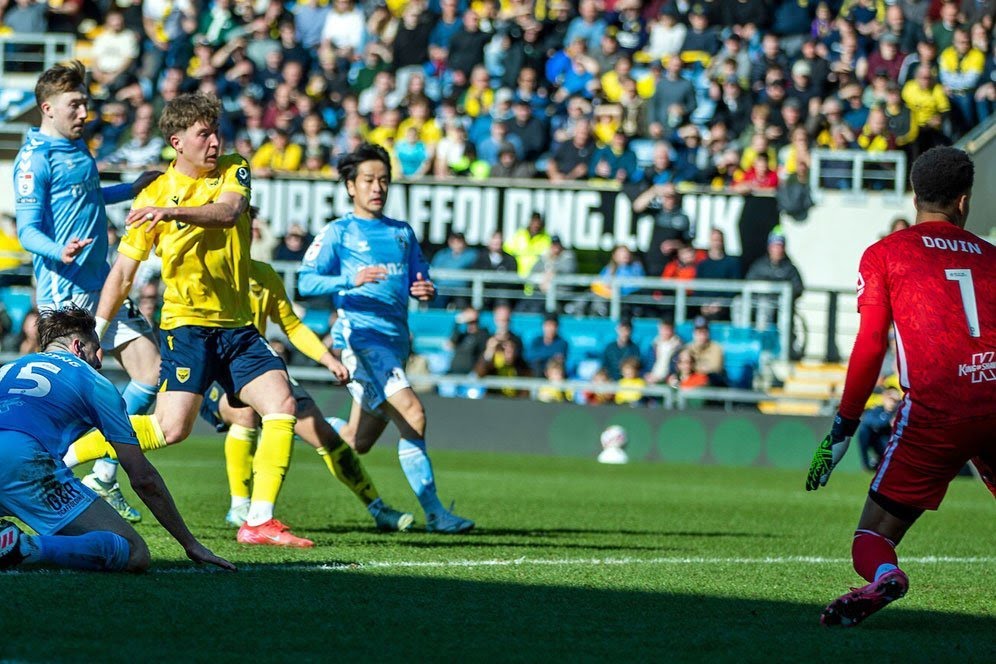 Oxford United Kalah Tipis dari Leeds