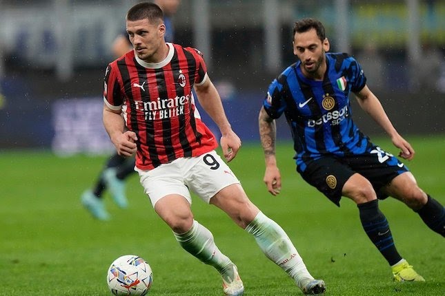 AC Milan Bungkam Inter 3-0, Melaju ke Final Coppa Italia 2024/2025
