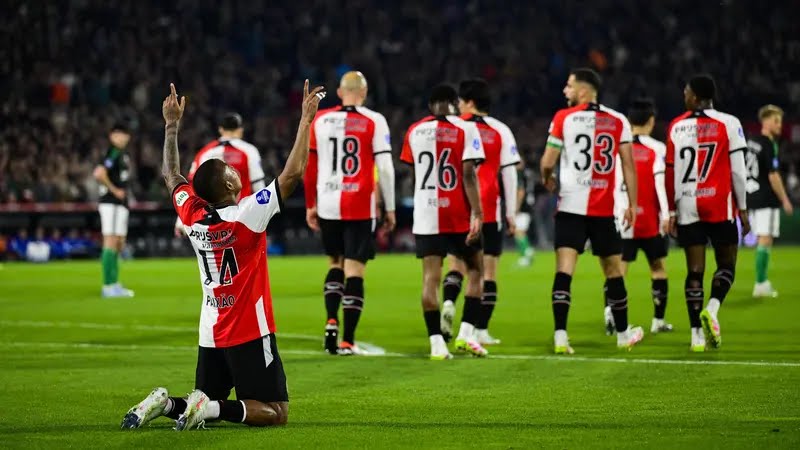 Dibantai Feyenoord 0-4, PEC Zwolle Terancam Masuk Zona Play-off Degradasi