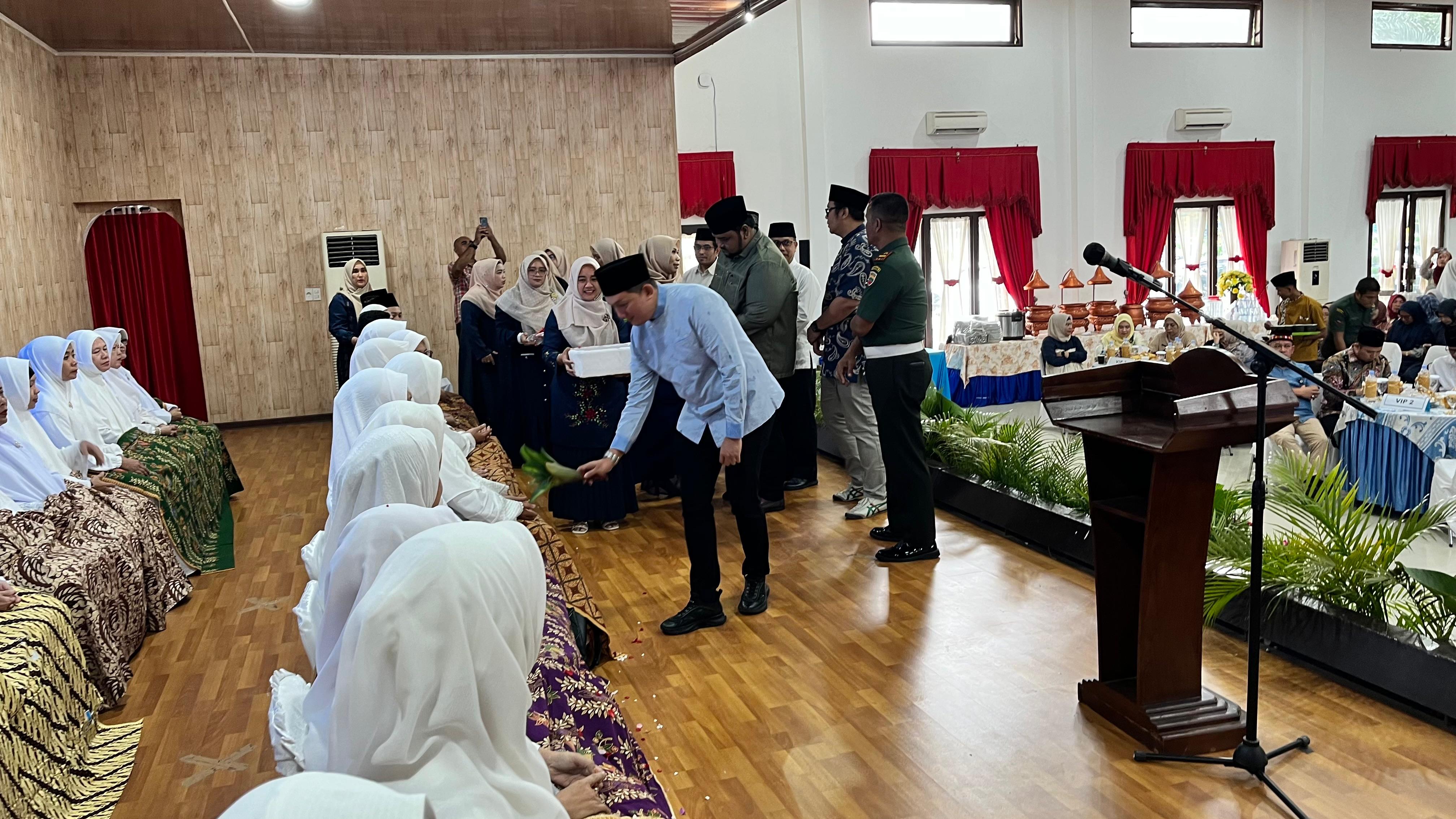 Silaturahmi dan Doa Bersama, Dinkes Medan Adakan Halalbihalal dan Tepung Tawar Jamaah Haji