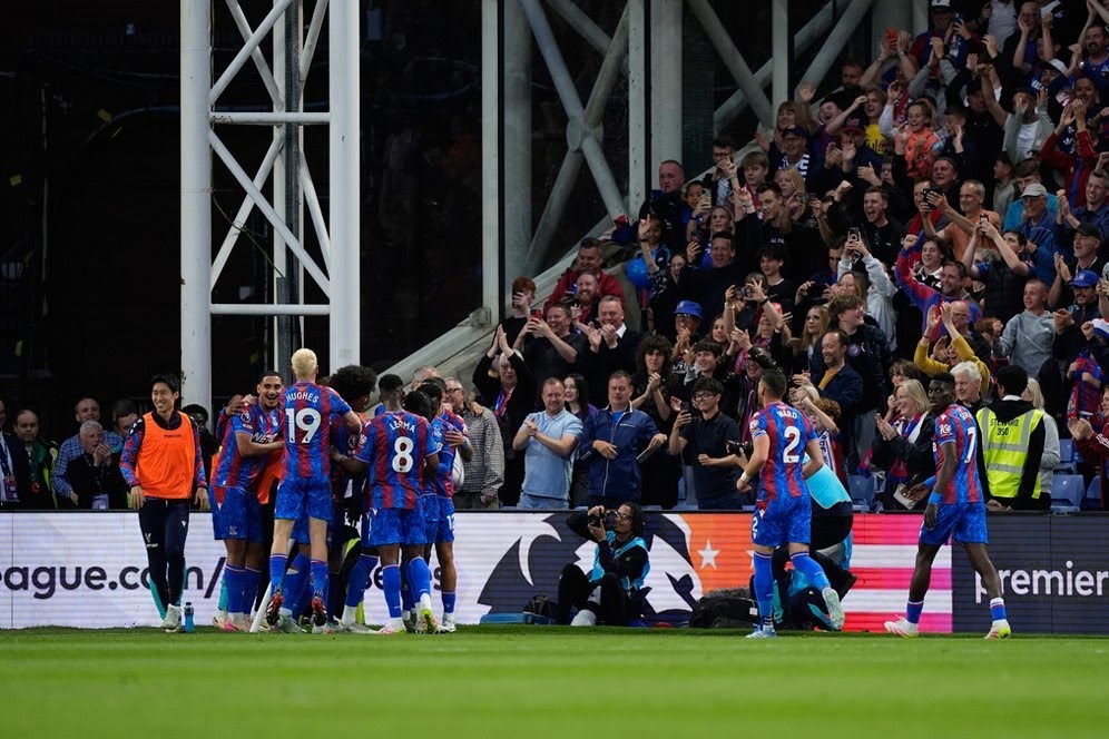Crystal Palace Bungkam Wolves 4-2, Catat Sejarah Baru Usai Juara FA Cup
