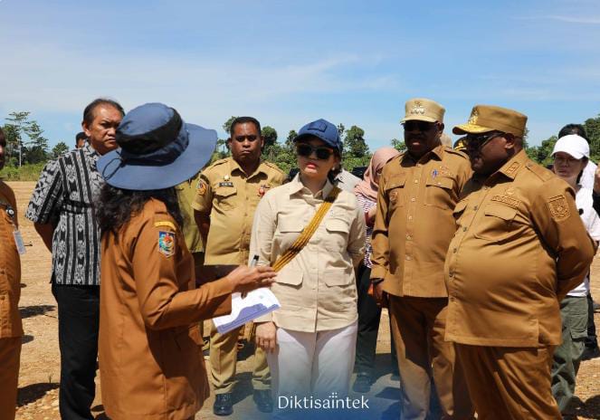 Wamen Stella Kunjungi Lokasi SMA Unggul Garuda, Dorong Peningkatan Pendidikan Papua