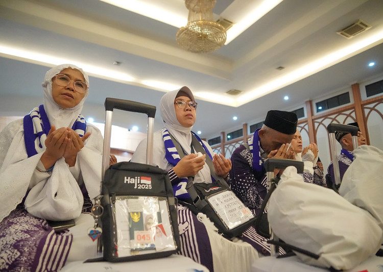 Pemerintah Tingkatkan Pelayanan Haji, Kloter Pertama Dilepas dari Asrama Haji Pondok Gede