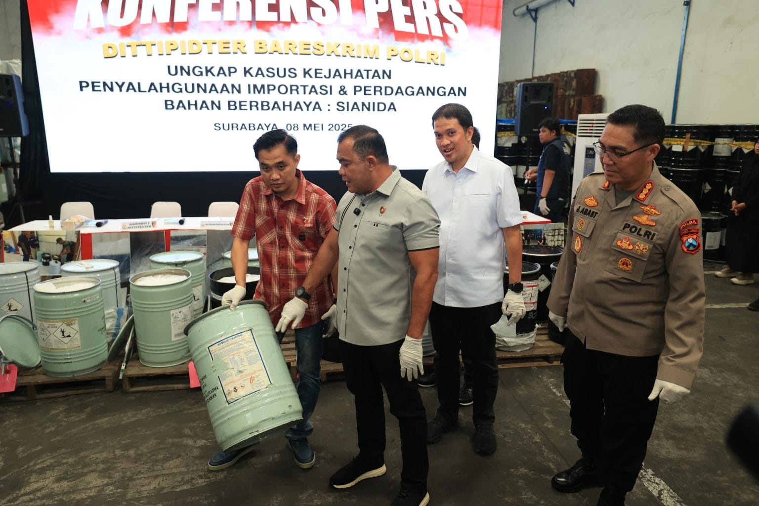 Bareskrim Polri Bongkar Perdagangan Ilegal Sianida Senilai Rp59 M di Dua Lokasi