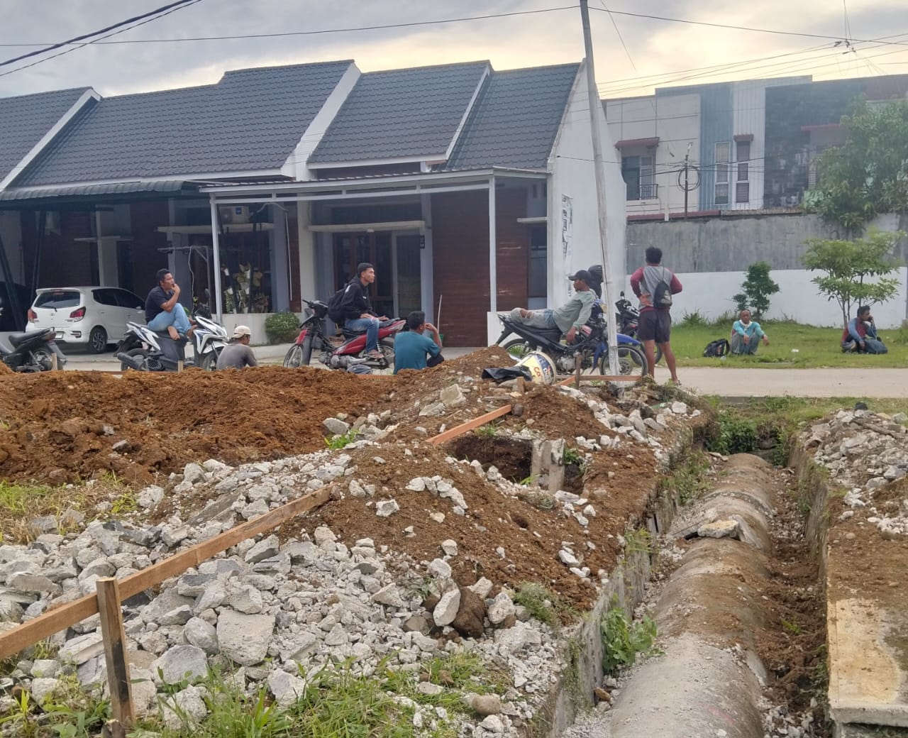Kepling XI Kelurahan SP Selayang: Bangunan di Jalan Rinte Nomor 20 Miliki Izin Resmi