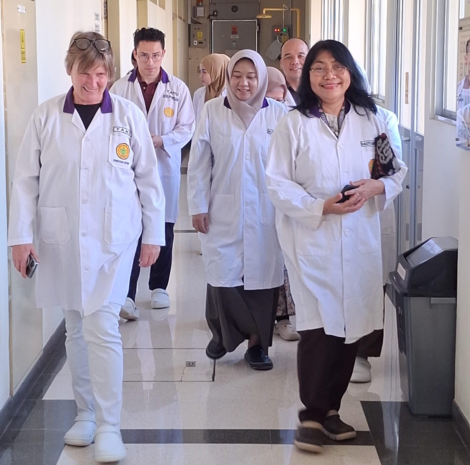 Evaluasi Kerja Sama Pengendalian AI, KfW Jerman Kunjungi Laboratorium BSL-3 BBPMSOH