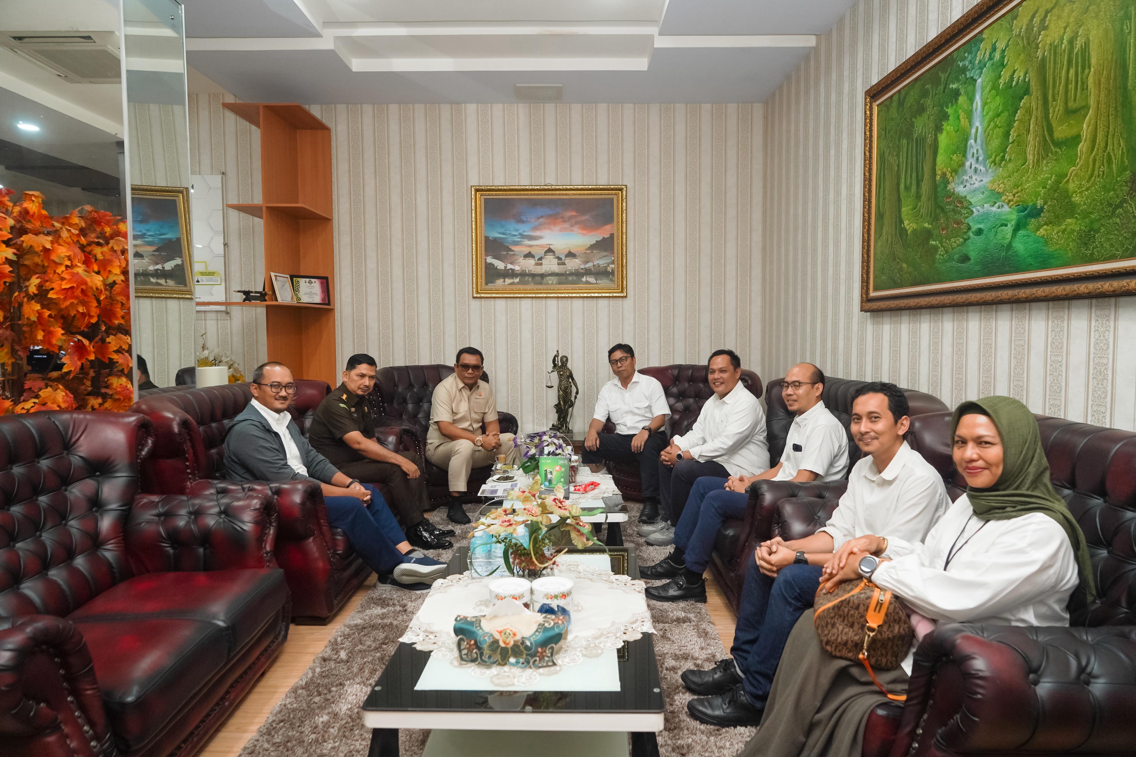 Jelang Hari Lahir Pancasila, PLN UIP SBU Jalin Sinergi lewat Audiensi dengan Kejati Aceh