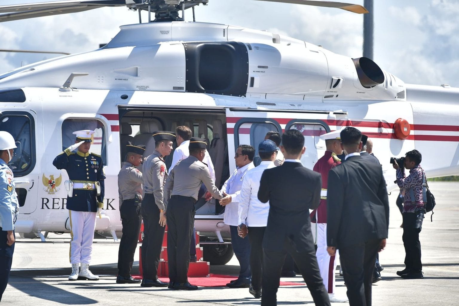 Momen Bersejarah: Helikopter AW 189 Polri Dukung Misi Kenegaraan