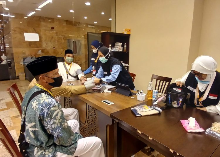 Menjelang Puncak Haji, KKHI Makkah Gencarkan Visitasi Kesehatan ke Pemondokan Jemaah