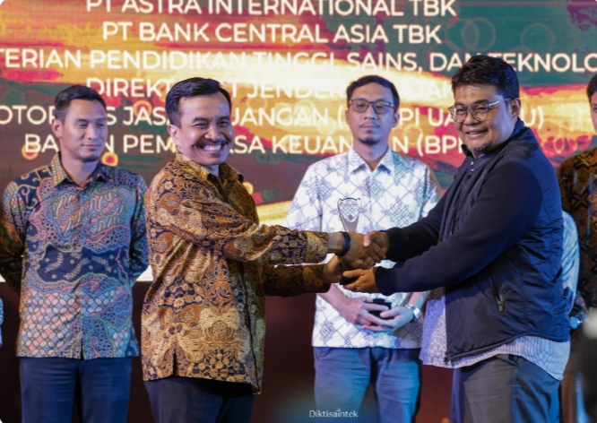 Penghargaan SPS Awards 2025 untuk Media Sosial Kemdiktisaintek, Bukti Komitmen Informasi Berdampak