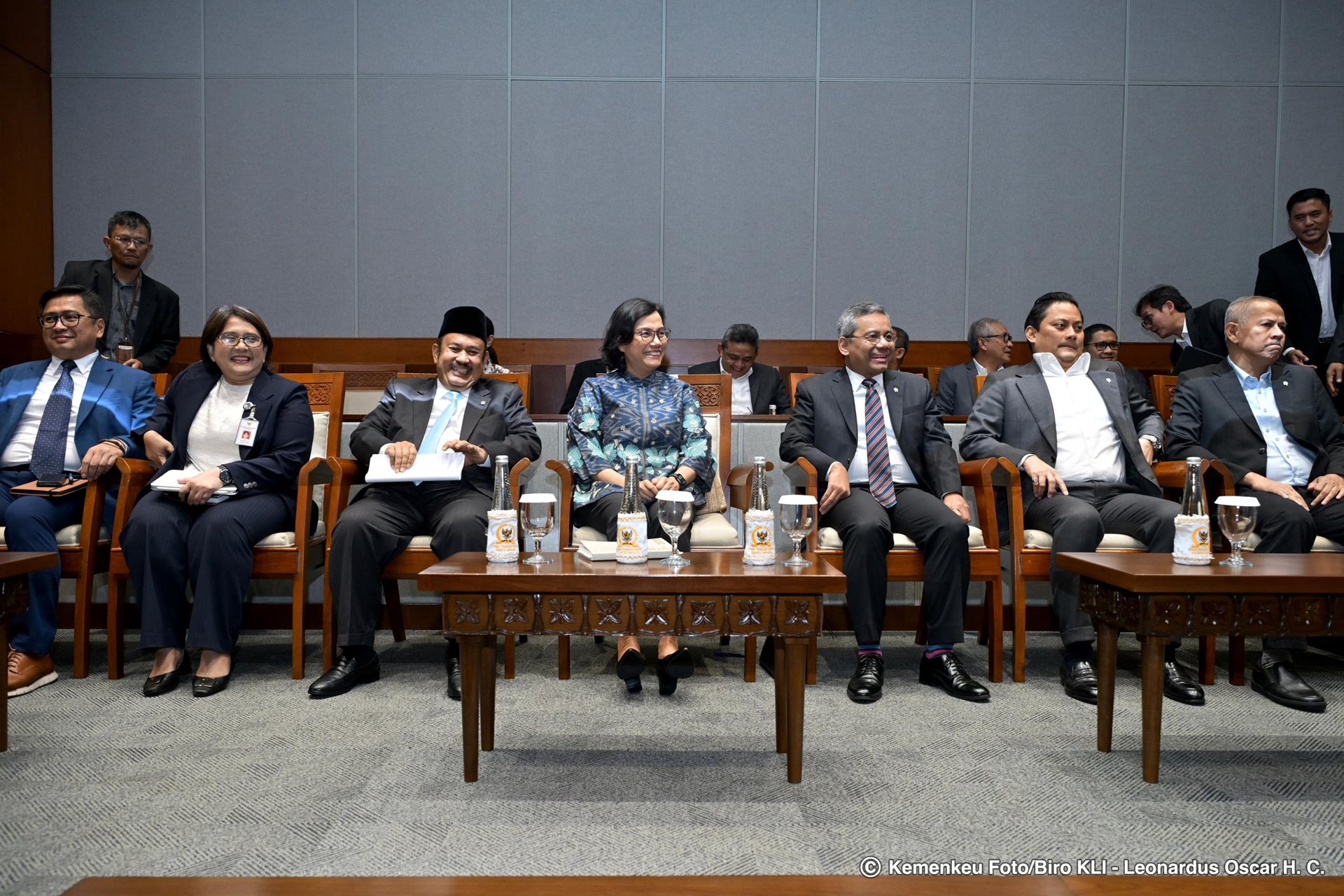 Rapat Paripurna DPR: Menkeu Hadir dalam Penyampaian Pandangan Fraksi KEM PPKF 2026