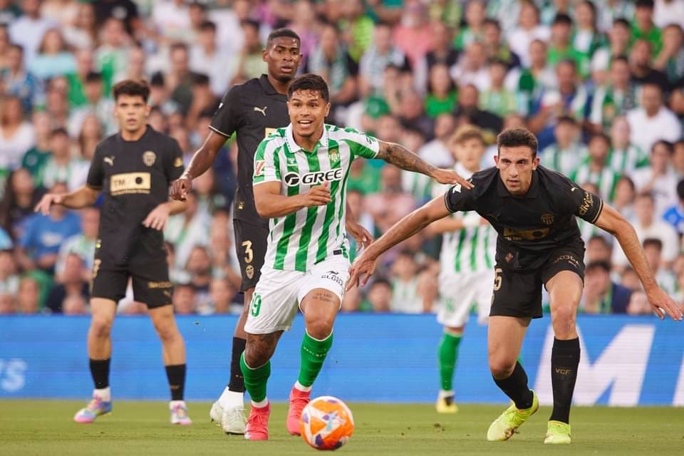 Antony Cetak Gol, Real Betis Tahan Imbang Valencia di Laga Penutup LaLiga