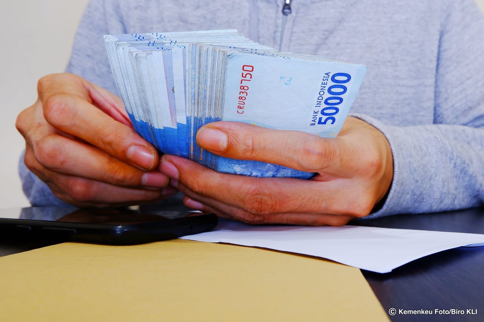 Pemerintah Salurkan Gaji ke-13 untuk Aparatur Negara Mulai 2 Juni 2025