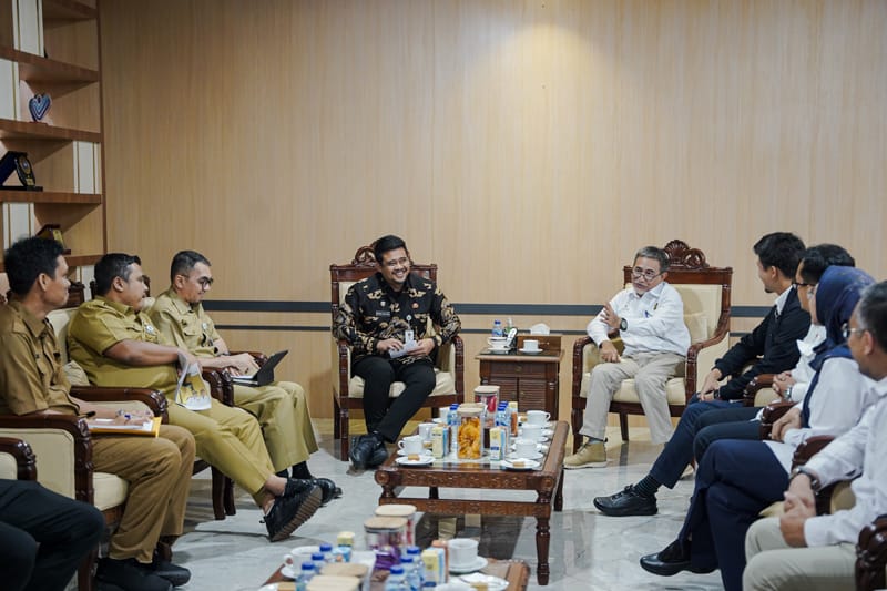 Gubernur Sumut Dukung Eksplorasi Sumur Minyak, Targetkan Investasi Rp100 T per Tahun