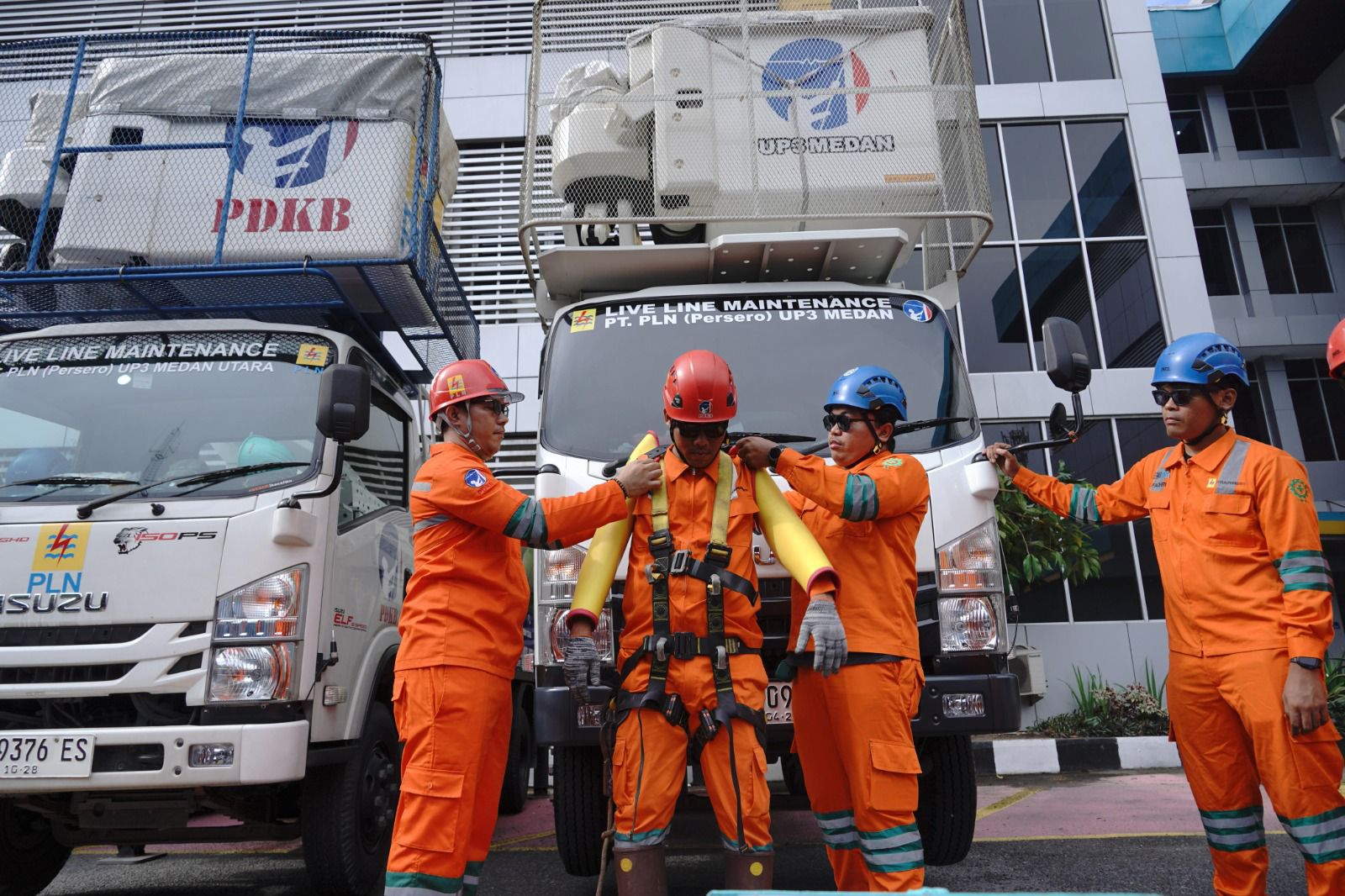 PLN UID Sumatera Utara Perkuat Kesiapsiagaan Jelang Iduladha 1446 H: GM Ahmad Syauki Tekankan Pentingnya Disiplin Prosedur Keselamatan Kerja
