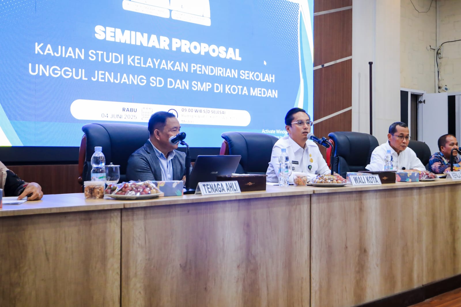 Wali Kota Medan Tegaskan Sekolah Unggul Harus Lahirkan Siswa Berkarakter dan Berintegritas