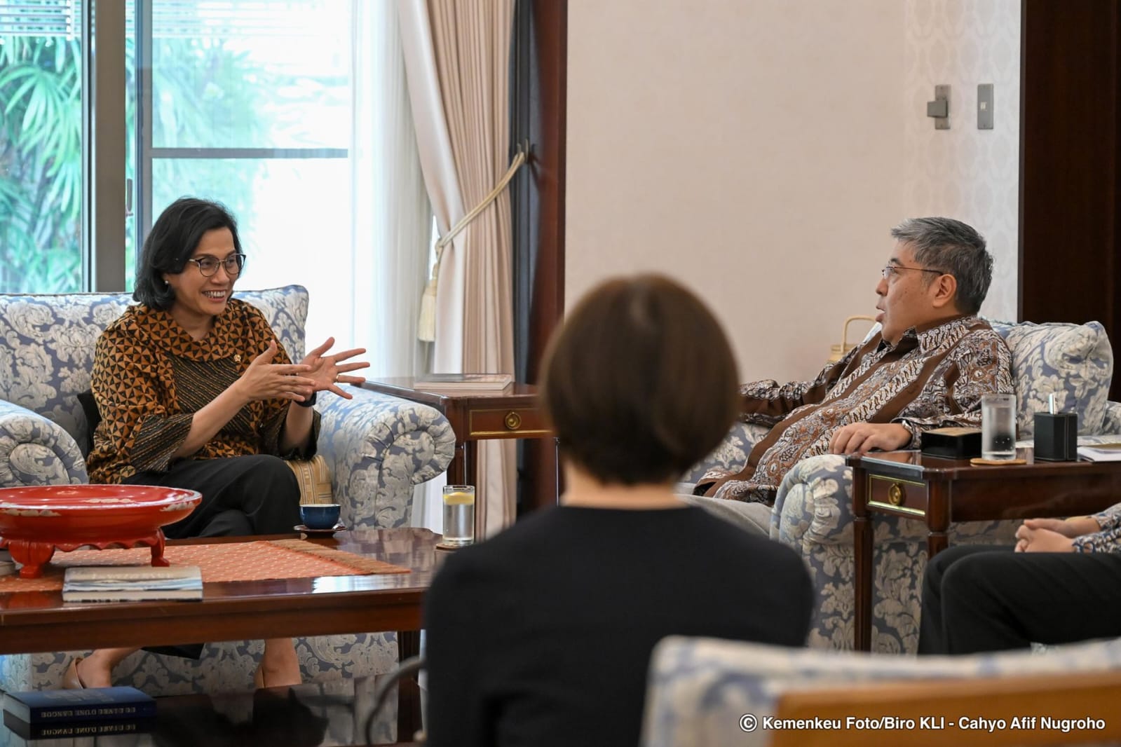 Menkeu Sri Mulyani dan Dubes Jepang Bahas Tantangan Ekonomi Global dan Perkuat Kerja Sama ASEAN+3