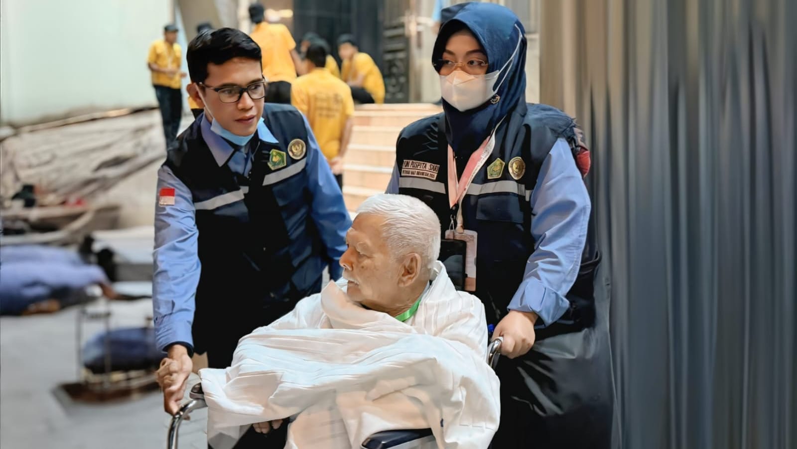 Yuni Puspita Sari, Dosen Unhan yang Rela 24 Jam Layani Jemaah Lansia di Puncak Haji