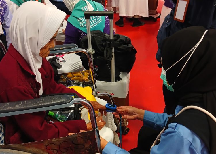 Tim Kesehatan Daker Bandara Siaga 24 Jam Kawal Kepulangan Jemaah Haji