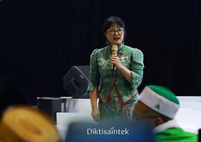 Wamen Stella: Manusia Tetap Unggul dari AI jika Pendidikan Bentuk Empati dan Refleksi