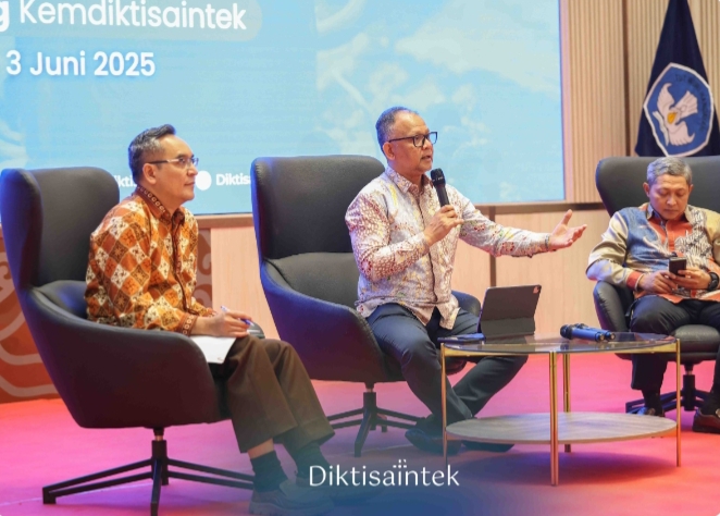 Kemdiktisaintek Luncurkan Program PP-PTS 2025, Fokus Perkuat Infrastruktur Pembelajaran di Perguruan Tinggi Swasta