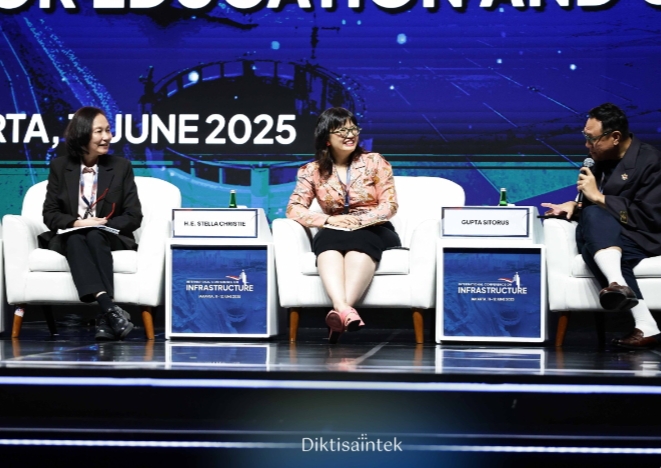 Wamen Stella: Sinergi Industri dan Kampus Kunci Cetak SDM Unggul