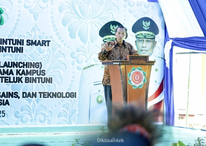 Bangun Semangat Perguruan Tinggi Swasta, Wamen Fauzan Dorong Inovasi Tanpa Batas di Timur Indonesia