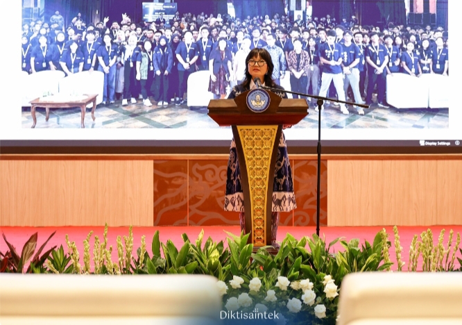 Siap Lanjutkan Studi, 337 Penerima Beasiswa BIM dan Garuda Dibekali Kemdiktisaintek