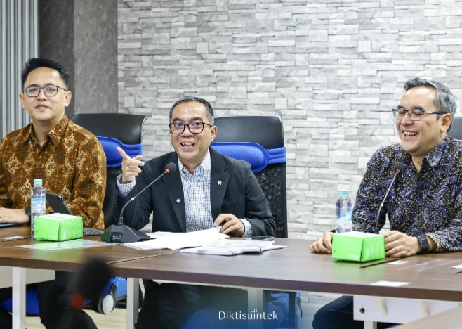 Kemdiktisaintek Genjot Transformasi Kampus Menuju World Class University, Ranking Naik 46%