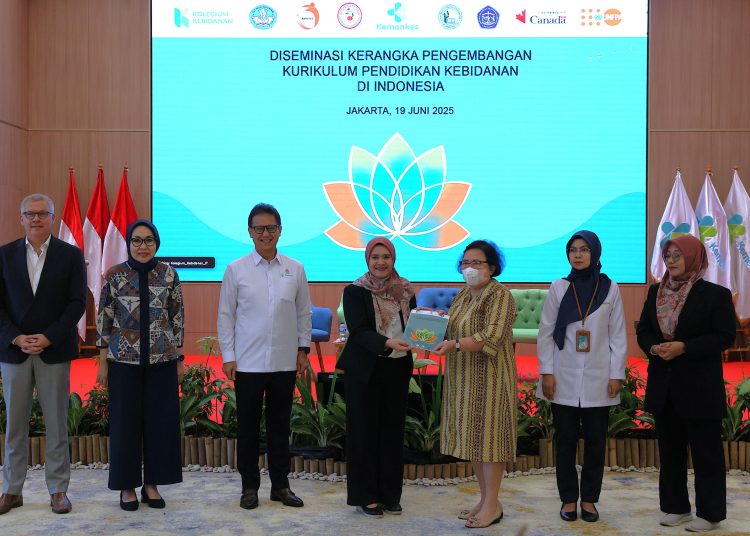 Kolegium Kebidanan Hadirkan Kurikulum Baru, Perkuat Peran Bidan Indonesia